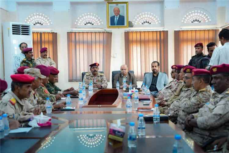 اللجنة الأمنية بحضرموت تدين الهجوم الحوثي على معسكرات الجيش وتؤكد استمرار العمليات الأمنية