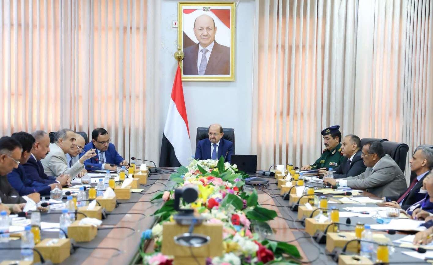 اللجنة العليا لمكافحة التهريب تستعرض عدد من المقترحات لتنفيذ موجهات رئيس مجلس القيادة الرئاسي.
