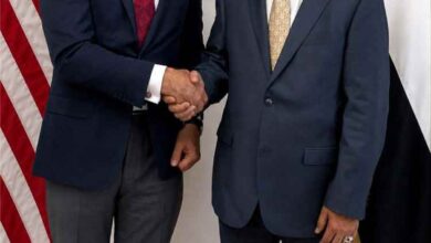 المحافظ شيخ يبحث مع القائم بأعمال السفير الأمريكي الاعتداءات الحوثية على الملاحة والأوضاع في العاصمة عدن