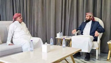 المشهد اليمني - المحرّمي يناقش مع محافظ البيضاء تطورات الأوضاع الميدانية والإنسانية ويؤكد: تحرير المحافظة هدف وطني