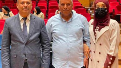 المستشار الثقافي يحضر مناقشة رسالة ماجستير لباحثة يمنية بكلية طب الأسنان – جامعة القاهرة