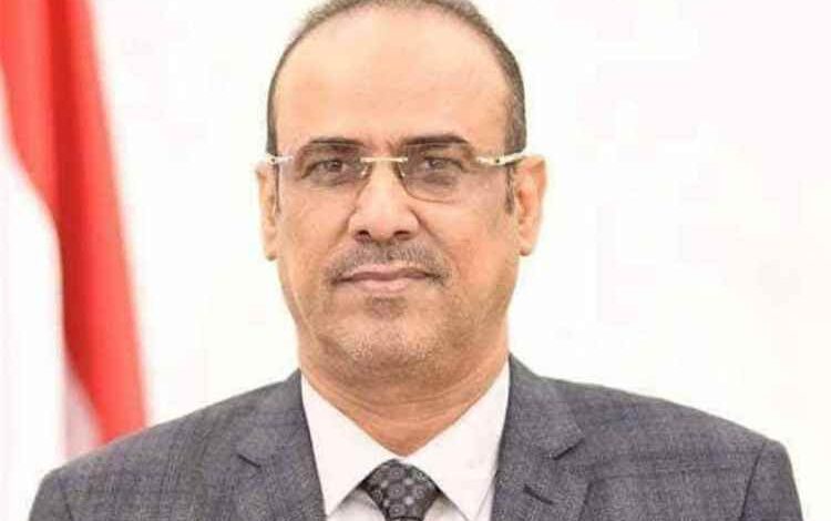 الميسري يغادر مسقط إلى القاهرة ضمن تحركات لدعم الحوار الجنوبي برعاية سعودية