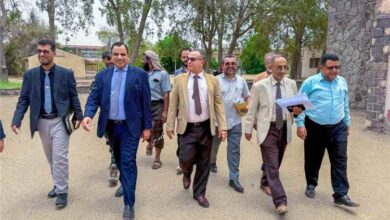 الوزير السقطري ورئيس جامعة عدن يبحثان تعزيز التعاون العلمي وتأهيل الكوادر المتخصصة ويوقعان مذكرة تفاهم