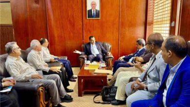 الوزير السقطري يناقش مع فريق الأمانة العامة لمجلس الوزراء مستوى تنفيذ خطط الوزارة وتعزيز الأداء المؤسسي