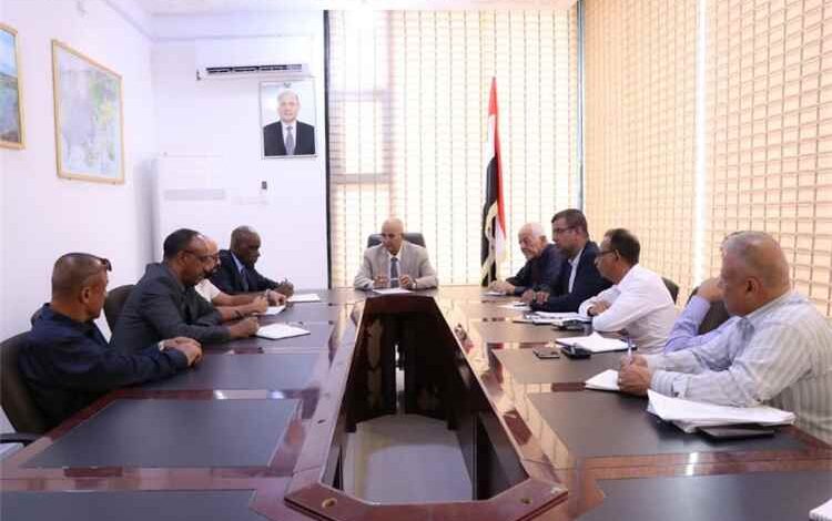 الوزير الشرجبي يبحث مع (الفاو) تعزيز التعاون في القطاعين المائي والبيئي