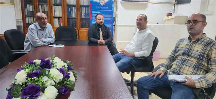 اليزيدي وباخبيرة يبحثان حلولاً فنية للمياه والصرف الصحي في المنصورة