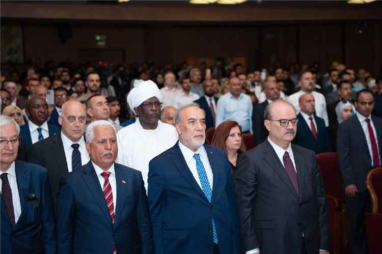 انطلاق أعمال المنتدى اليمني – التركي بمشاركة رسمية ودبلوماسية واسعة