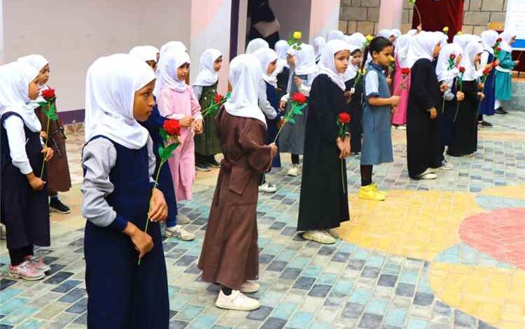 بجهود مجتمعية.. مدارس شعب العرمي بيافع رُصد تدشن العام الدراسي الجديد