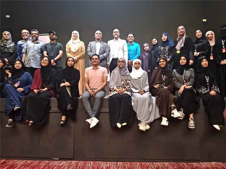 بحضور العبادي ومبجر وعشيش.. المسرح التفاعلي يواصل عروضه لطلاب مدارس صيرة