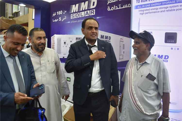 بحضور وزير الصناعة والتجارة.. شركة الأخوين للطاقة الشمسية تفتتح جناحها في معرض عدن الثالث للطاقة المتجددة