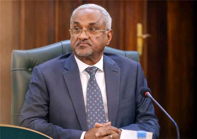 بدر باسلمه: الحـ.ـوثيون حوّلوا اليمن إلى رهينة للمشروع الإيـ.ـراني وهددوا أمن المنطقة والملاحة الدولية