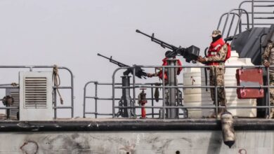 بعد ساعات من إحباط شحنة مسيّرات إيرانية.. البحرية اليمنية تُفشل هجومًا حوثيًا في البحر الأحمر