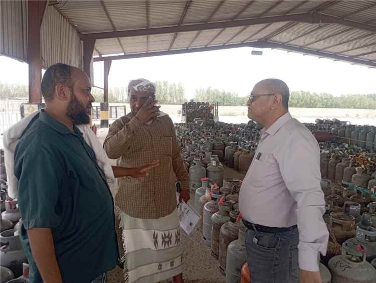 بعد شكاوى من تأخر الغاز.. سلطة تبن تكشف خللا في كشوفات المندوبين وتشدد الرقابة
