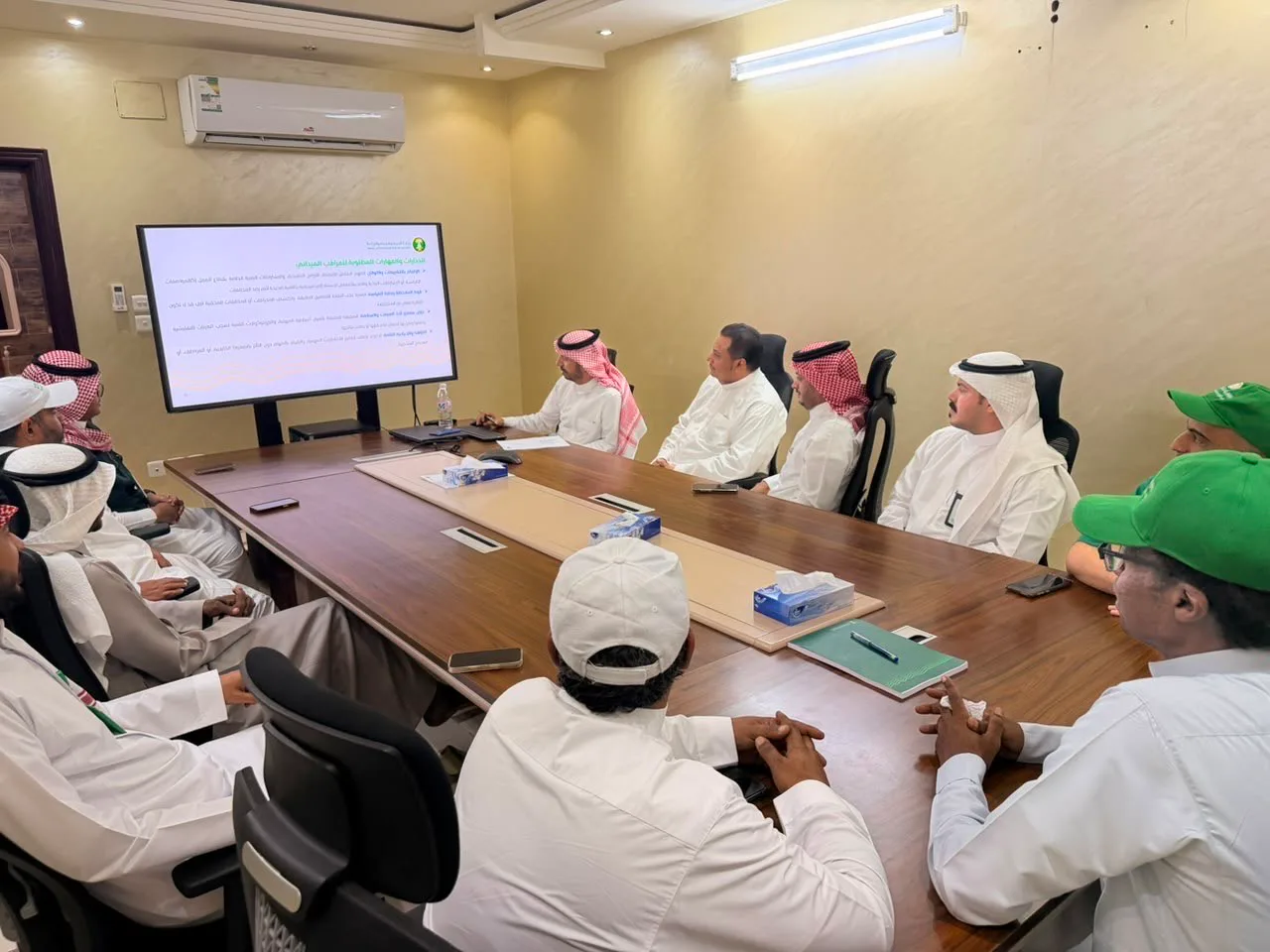 بيئة مكة تنفّذ ورشة عمل لرفع كفاءة الرقابة الميدانية وجودة الضبط