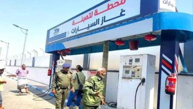 تعرف على محطات غاز السيارات التي ستفتح أبوابها للمواطنين صباح اليوم الإثنين في عدن