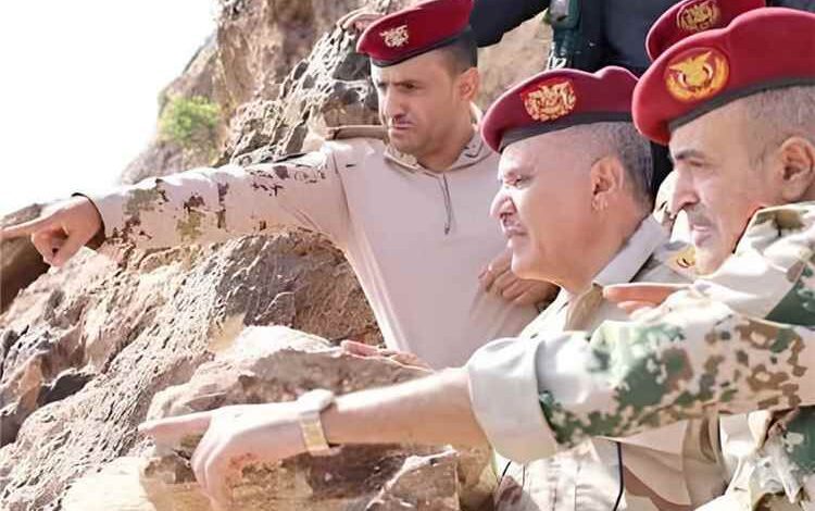 المشهد اليمني - تعز.. الجيش الوطني يرصد تعزيزات حوثية شمال المدينة ويعلن رفع الجاهزية القصوى