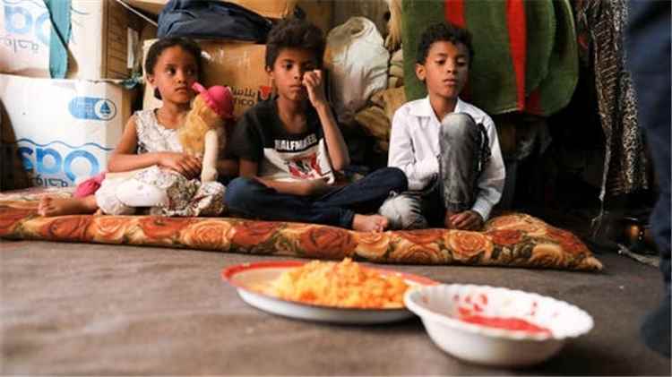 تقرير حقوقي: سياسات الحوثيين فاقمت الأزمة الإنسانية ودفعت ملايين اليمنيين نحو الجوع