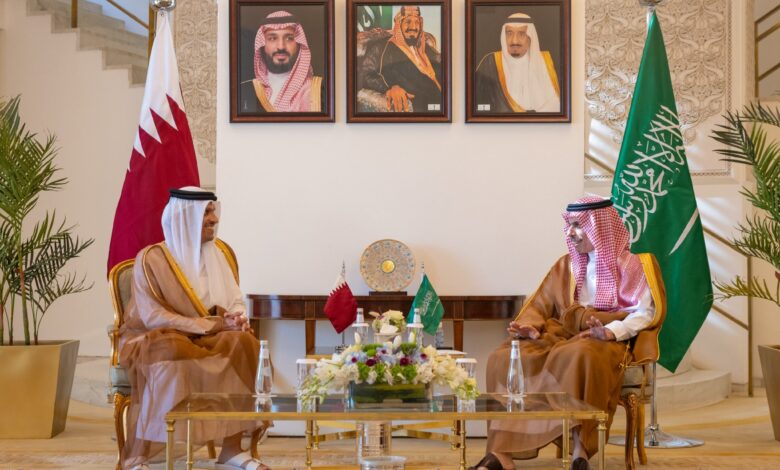 تنسيق سعودي قطري لخفض التصعيد واحتواء التوتر بالمنطقة