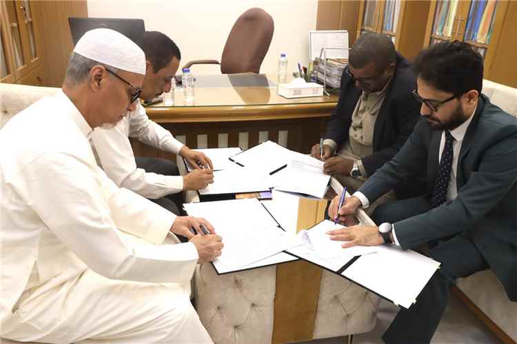 توقيع اتفاقية شراكة استراتيجية لتعزيز الصحة النفسية وتدريب كوادر مراكز فاطمة بابطين بوادي حضرموت