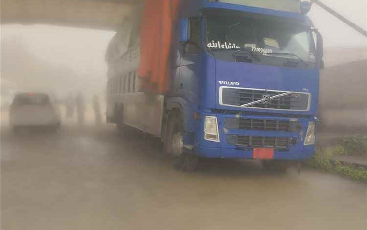 جمرك صرفيت.. عينٌ ساهرة على بوابة اليمن إلى «جنة الله في الأرض» حوف