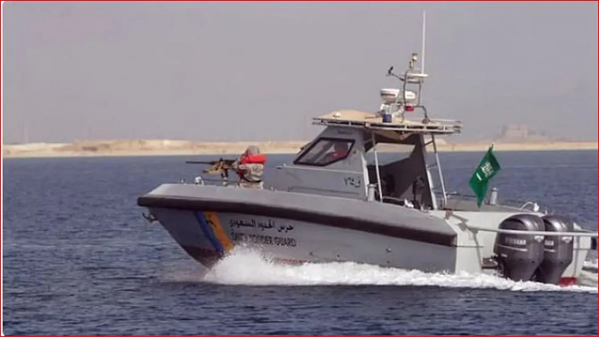 حرس الحدود بجدة ينقذ مواطنين ومقيمين تعطلت وسيلتهم البحرية في عرض البحر