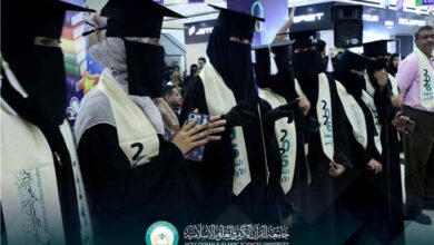 ختام مهرجان العودة إلى المدارس والجامعات بتكريم أول دفعة من طلاب التعليم الإلكتروني بجامعة القرآن الكريم والعلوم الإسلامية