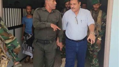 خلال زيارته المفاجئة لقسمي "الشعب" و"البريقة"..
الداؤودي ..يؤكد على أهمية الإنضباط ورفع الجاهزية الأمنية لأقسام الشرطة بالمديرية