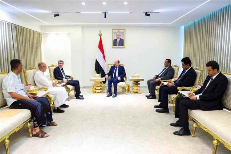 المشهد اليمني - رئيس الوزراء: القطاع الخاص شريك أساسي في التعافي الاقتصادي واستعادة الاستثمار