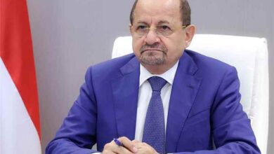 رئيس الوزراء يستعرض مع السفيرة البريطانية العلاقات الثنائية ومستجدات الأوضاع
