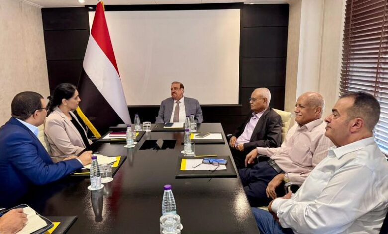 رئيس مجلس النواب يبحث مع السفيرة البريطانية تطورات الأوضاع الوطنية والإقليمية