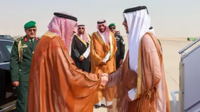 رئيس وزراء قطر يصل الرياض في زيارة رسمية
