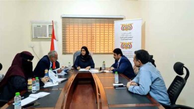 رئيسة اللجنة الوطنية للمرأة تناقش مع وفد من الأمانة العامة لمجلس الوزراء خطط التمكين والأداء المؤسسي