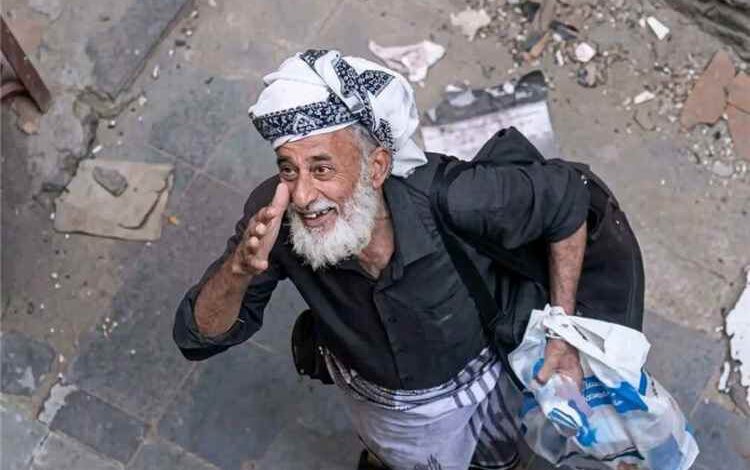 المشهد اليمني - رحيل الحاج سلطان المقرمي يترك 8 بنات بلا معيل.. وقصة "الوداع الأخير" تهز القلوب