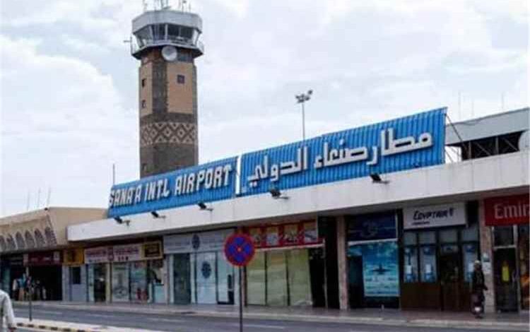 رصد 3 طائرات متوسطة في مطار صنعاء والكشف عن تحركات جوية لافتة