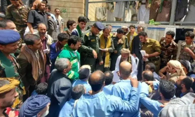 سجون الحوثي مخازن للتجنيد قسراً: الحرية مقابل الجبهة وأحكام القتل والاغتصاب تُسقطها (المناسبة الطائفية)