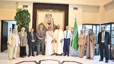 سفير المملكة في تونس يودّع ضيوف خادم الحرمين المتوجهين لأداء العمرة - صورة 2