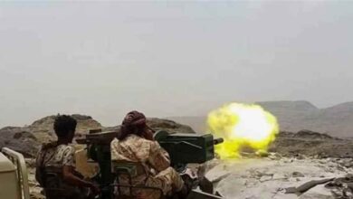 المشهد اليمني - سقوط 11 جنديا بين شهيد وجريح إثر هجوم حوثي مباغت جنوب مارب