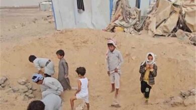 سلطة محافظة صنعاء تدين قصف مخيمات النازحين وتعلن الجاهزية: حان وقت استعادة مؤسسات الدولة وإنهاء الانقلاب