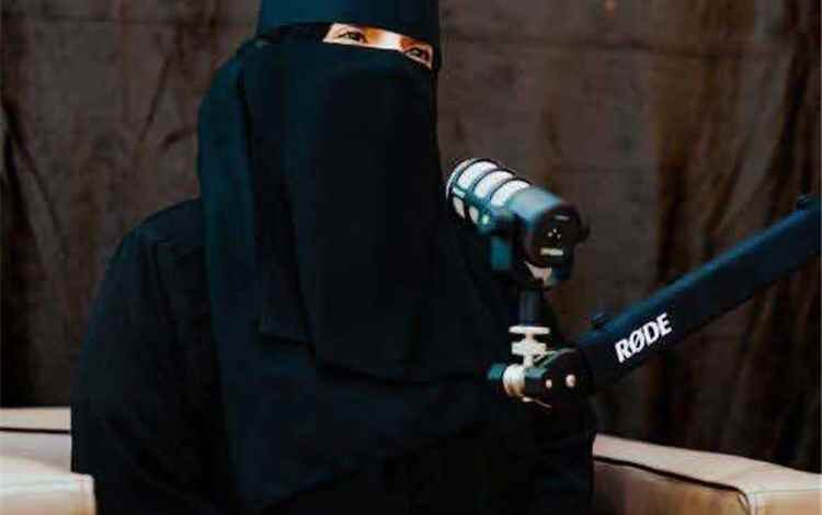 المشهد اليمني - «سوق الوومن» في عدن.. ناشطة يمنية تكسر صمتها وترد على «المحتالة» ب تصريحات نارية