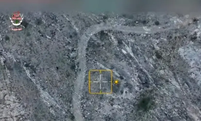 شاهد | العمالقة تنشر فيديو فرار جماعي للحوثيين من جبهة البيضاء بعد إصابتهم بحالة هلع وارتباك