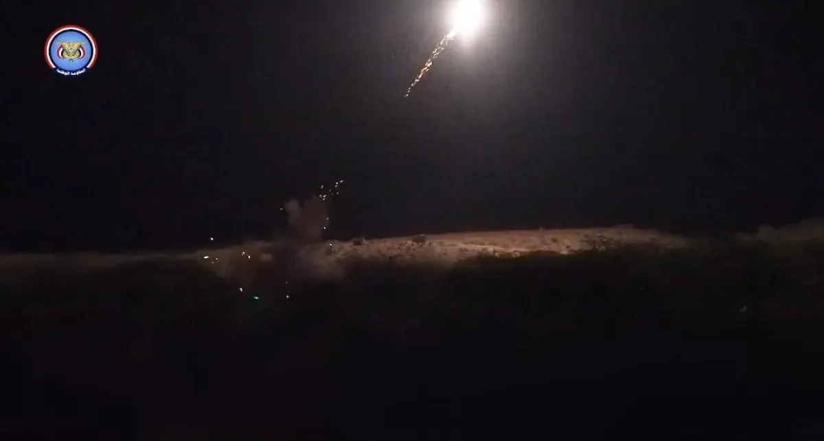 شاهد| مصرع 10 قيادات إيرانيين برفقة شقيق عبدالملك الحوثي.. والجماعة تعترف والمقاومة الوطنية توثق | فيديو وتفاصيل