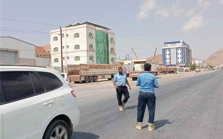 شرطة السير بساحل حضرموت تنفذ حملة ميدانية لضبط المركبات المخالفة وتعزيز الالتزام بالأنظمة المرورية