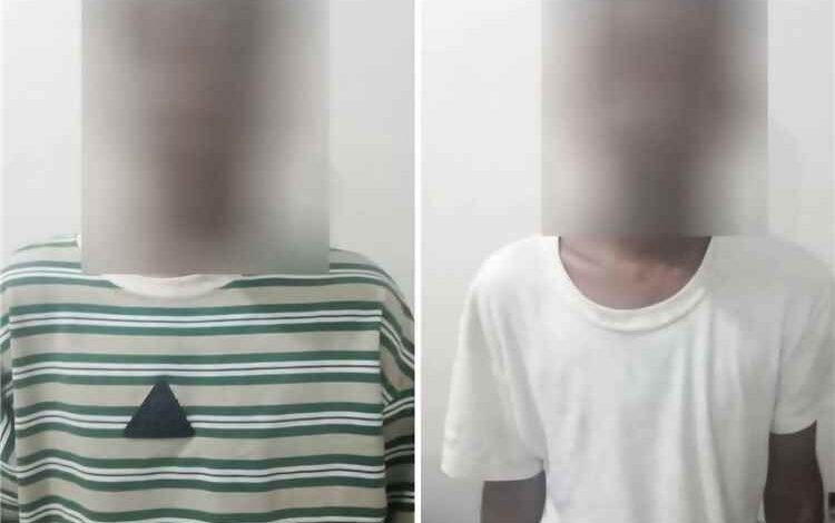 شرطة القاهرة تضبط متهمين بسرقة الهواتف وحقائب النساء باستخدام دراجة نارية