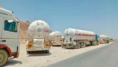 شركة الغاز: امدادات الغاز المنزلي الى العاصمة عدن والمحافظات المحررة  تسير بشكل طبيعي