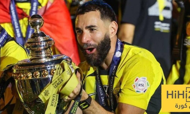 شروط بنزيما للعودة إلى الاتحاد