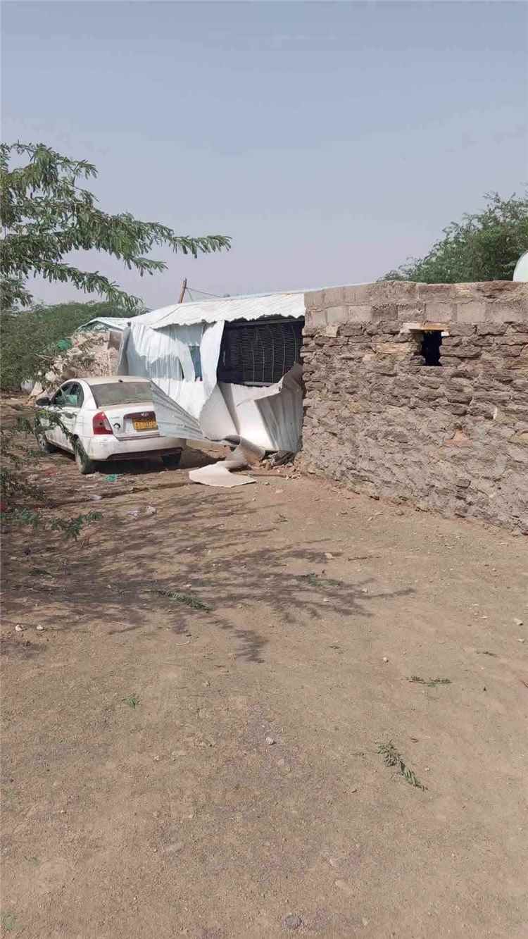 شهداء مدنيون إثر قصف حوثي استهدف مخيمات للنازحين في مأرب