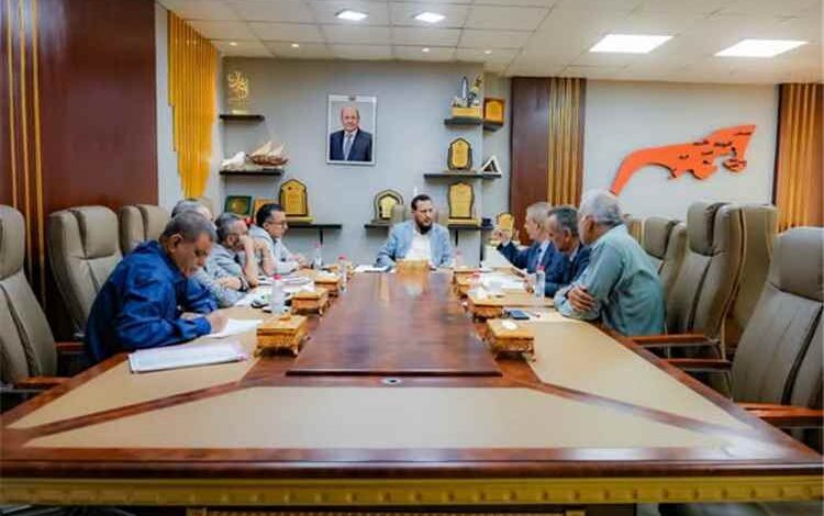 شيخ وجابر يناقشان تعزيز التعاون المشترك لتنمية الإيرادات ومكافحة التهرّب الضريبي