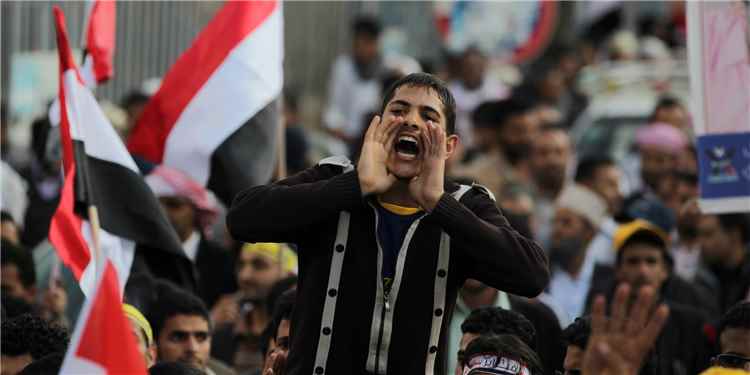 صحفي: الحوثي لن يستطيع إلغاء إرادة شعب يريد دولته وحريته ومستقبله