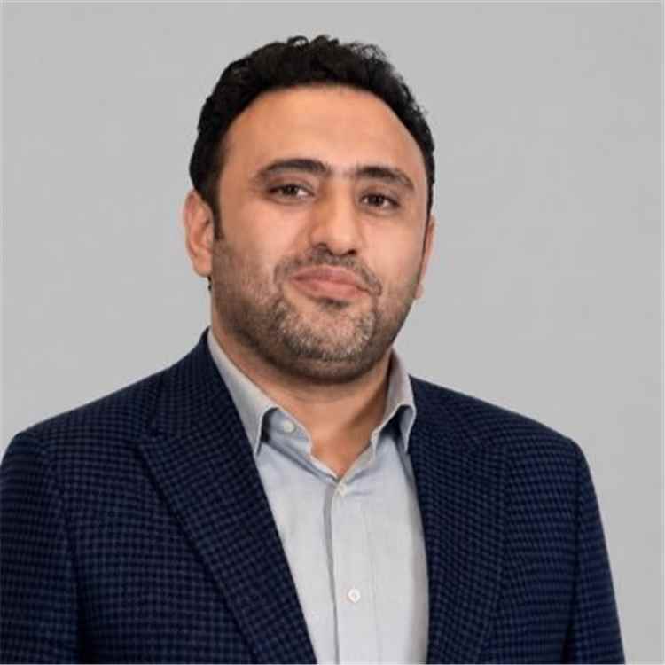 صحفي يؤيد الروحاني في سجاله مع أحمد بن فريد حول الشيخ زايد ومواقفه من الوحدة اليمنية