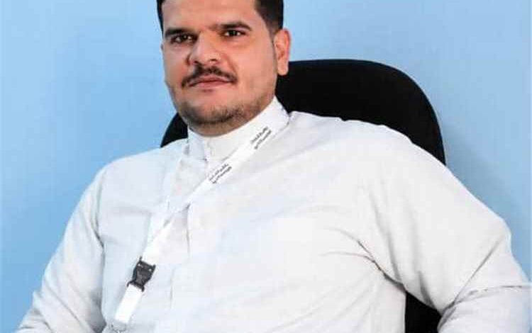 صحفي يشيد بوزير الدفاع: أنصف العسكريين الجنوبيين واستعاد حقوقهم